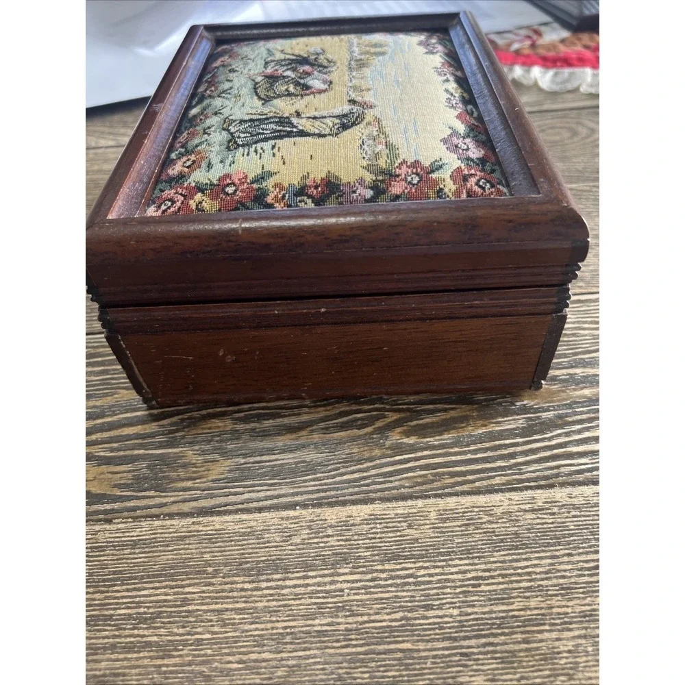 Vintage Wooden  Jewelry Box Wood w/Tapestry top Yellow Felt Lining‎ Taiwan